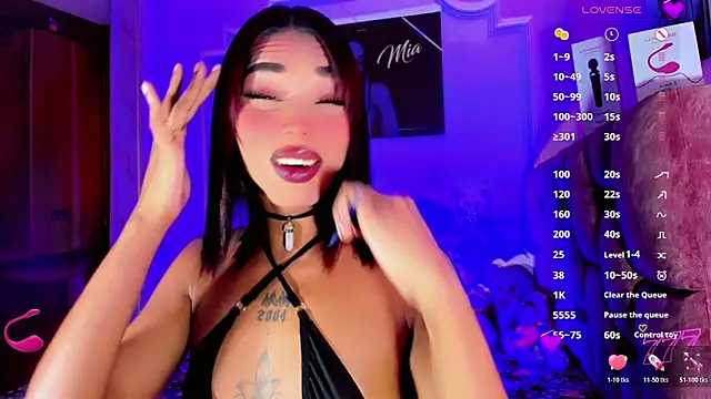 Snapshot of LADY-HOT-SEXY- chatting on June 9, 9:48 pm LADY-HOT-SEXY- online show from June 9, 9:48 pm