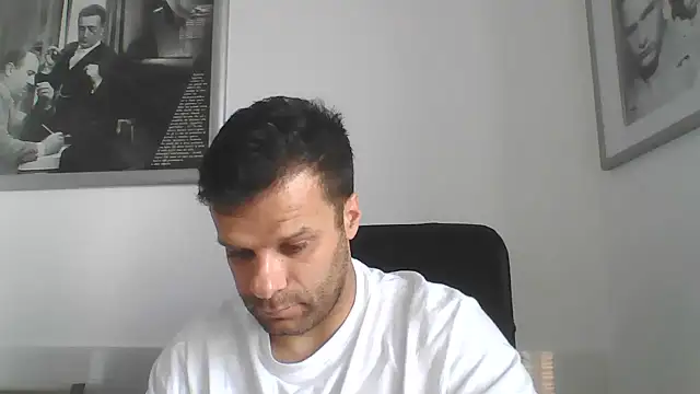 Snapshot of FROCETTO93 chatting on June 17, 6:38 am FROCETTO93 online show from June 17, 6:38 am