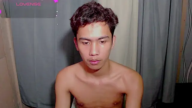 Demure Asian143 online show from March 5, 5:09 pm