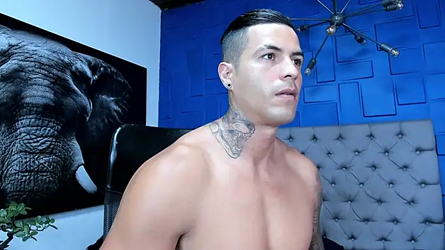 Snapshot of andres-clark92 chatting on May 2, 3:28 pm andres-clark92 online show from May 2, 3:28 pm