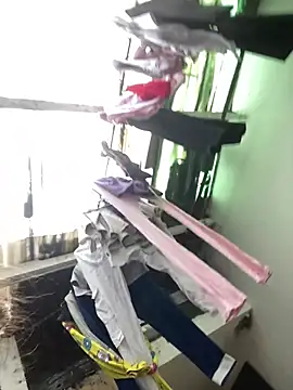 Snapshot of juliana-mancini chatting on November 13, 5:01 pm juliana-mancini online show from November 13, 5:01 pm