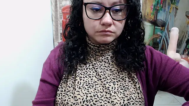 Snapshot of greeneyes_nurse chatting on October 1, 4:07 am greeneyes nurse online show from October 1, 4:07 am