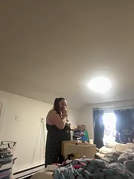 mommyxxmilkerxx online show from April 14, 8:04 pm