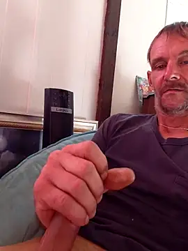 Hungwell1515 online show from April 16, 1:23 pm