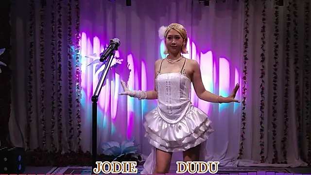 Snapshot of yznt-dudu chatting on May 8, 3:01 am yznt-dudu online show from May 8, 3:01 am