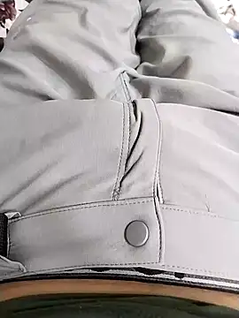 zorhotty online show from April 18, 3:32 am