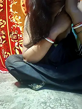 Snapshot of Hot-Riya001 chatting on February 6, 9:45 am Hot-Riya001 online show from February 6, 9:45 am