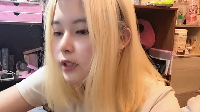 luna51888 online show from October 22, 12:38 pm