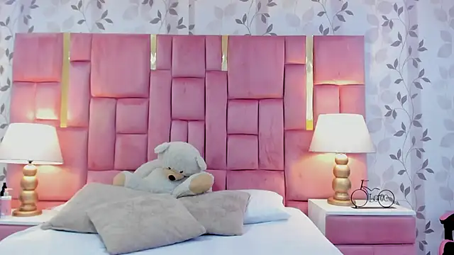 GabyMoreau online show from March 6, 8:38 pm