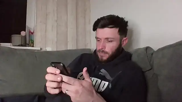 MasterJakeJohns online show from April 5, 9:45 pm