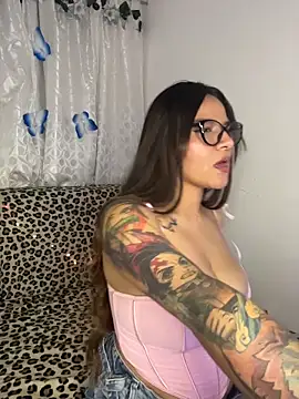 Linda Bellucci online show from April 9, 4:23 am