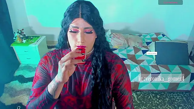 Sweetveronik 44 online show from February 6, 8:01 pm