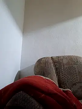 Golonzo1996 online show from April 3, 7:39 am