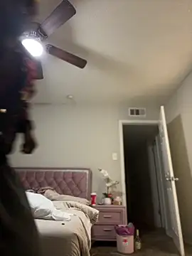 Dolla-Billlz online show from April 4, 7:39 am