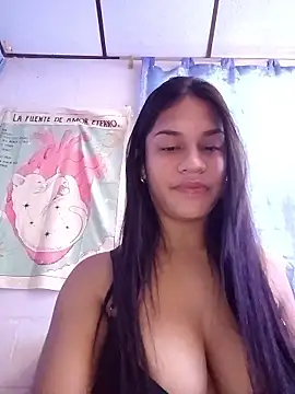 Snapshot of sofi_zzz chatting on January 9, 6:10 pm sofi zzz online show from January 9, 6:10 pm