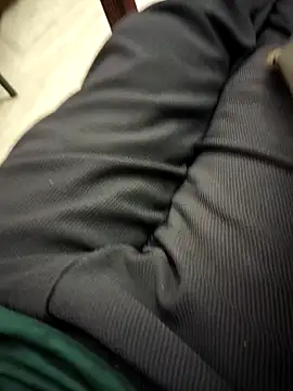 Yourslovingdick online show from September 18, 10:12 pm