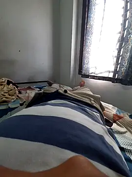 Yourslovingdick online show from December 22, 5:04 am