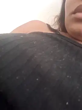 Snapshot of jujuhpimenta chatting on September 16, 3:35 pm jujuhpimenta online show from September 16, 3:35 pm