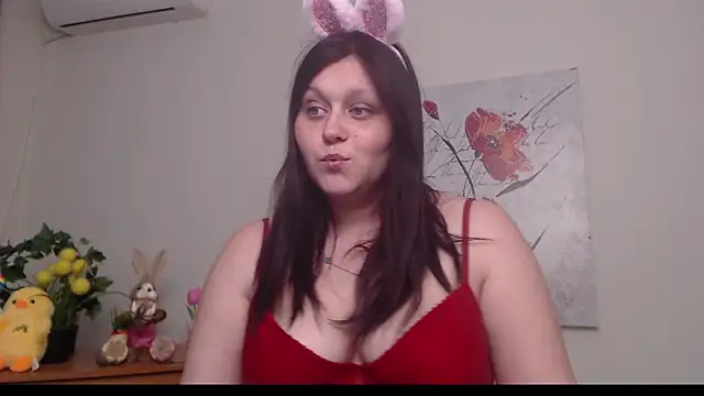Alisawoods  online show from April 5, 12:46 pm