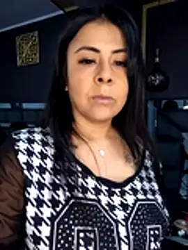 Aniajoness  online show from December 5, 3:04 am