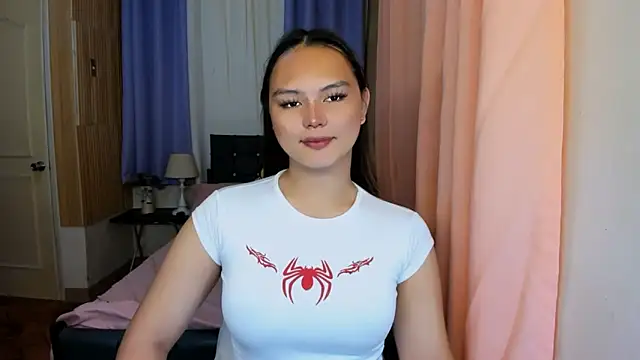 ameliamaureen online show from April 12, 3:22 am