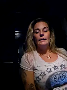 Mrs-Aurora online show from March 17, 12:04 am