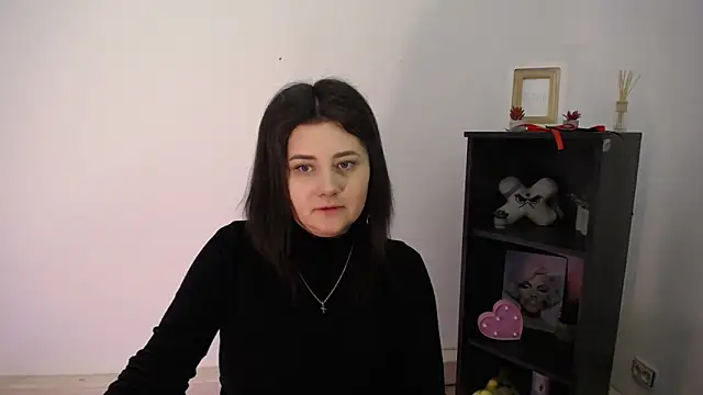 Snapshot of Katrin_kiss_ chatting on February 4, 12:22 pm Katrin kiss online show from February 4, 12:22 pm