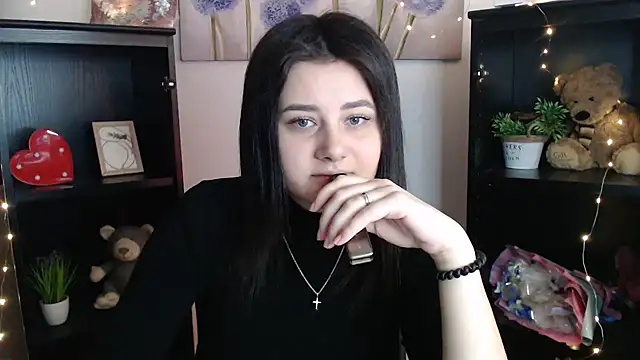 Snapshot of Katrin_kiss_ chatting on February 10, 12:20 pm Katrin kiss online show from February 10, 12:20 pm