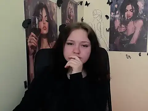 Snapshot of LadyAlice_ chatting on April 27, 6:11 am LadyAlice online show from April 27, 6:11 am