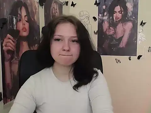 Snapshot of LadyAlice_ chatting on April 29, 6:28 am LadyAlice online show from April 29, 6:28 am