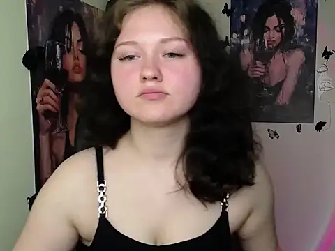 Snapshot of LadyAlice_ chatting on May 16, 6:21 am LadyAlice online show from May 16, 6:21 am