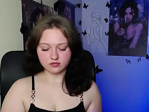 Snapshot of LadyAlice_ chatting on June 17, 6:09 pm LadyAlice online show from June 17, 6:09 pm
