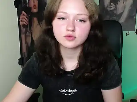 Snapshot of LadyAlice_ chatting on July 22, 6:11 pm LadyAlice online show from July 22, 6:11 pm