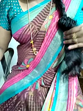 Snapshot of lolida69thamil chatting on September 27, 5:12 am lolida69thamil online show from September 27, 5:12 am