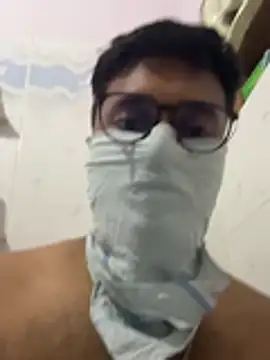 VVcouple online show from April 6, 7:37 pm