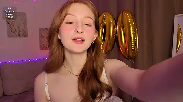 Snapshot of Betty_Twinkle chatting on November 7, 10:54 pm Betty Twinkle online show from November 7, 10:54 pm