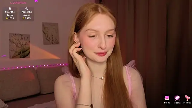 Snapshot of Betty_Twinkle chatting on November 10, 10:42 pm Betty Twinkle online show from November 10, 10:42 pm