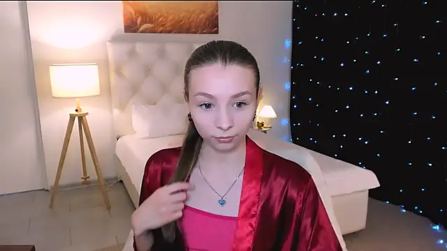 JulieDaniel online show from February 10, 8:18 am