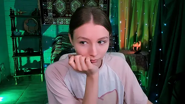 JulieDaniel online show from February 27, 4:45 am