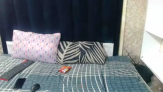 Snapshot of SexyChantyBabe25 chatting on July 8, 2:27 am SexyChantyBabe25 online show from July 8, 2:27 am