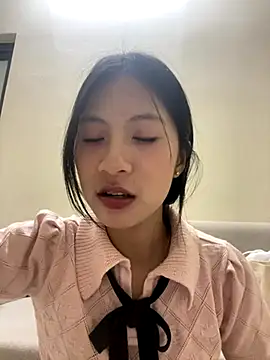 Lil-Gi online show from September 19, 4:40 pm