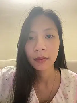 Lil-Gi online show from October 27, 3:49 pm