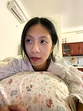 Lil-Gi online show from November 20, 3:56 pm