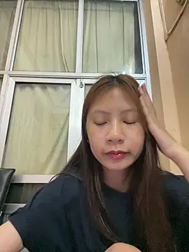 Lil-Gi online show from April 27, 4:16 pm