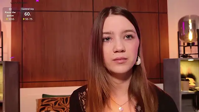Snapshot of Alison_kisss chatting on April 28, 4:12 pm Alison kisss online show from April 28, 4:12 pm