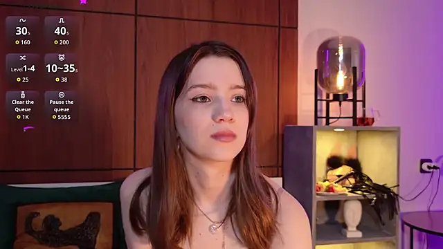 Snapshot of Alison_kisss chatting on May 7, 4:45 pm Alison kisss online show from May 7, 4:45 pm