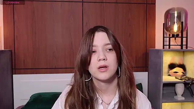 Snapshot of Alison_kisss chatting on May 30, 6:27 pm Alison kisss online show from May 30, 6:27 pm