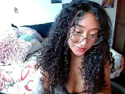 Snapshot of clitia_xx chatting on July 2, 4:57 pm clitia xx online show from July 2, 4:57 pm