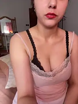 Snapshot of Roubi99six chatting on June 24, 10:36 am Roubi99six online show from June 24, 10:36 am