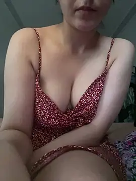 Snapshot of Roubi99six chatting on July 28, 6:42 pm Roubi99six online show from July 28, 6:42 pm